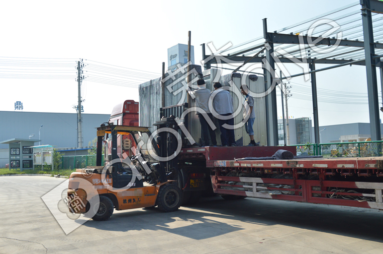 安徽公交候車(chē)亭裝車(chē)圖一