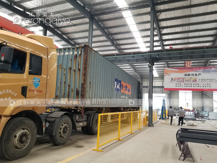 山東公交候車(chē)亭發(fā)貨圖二